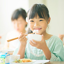 学校・幼稚園への食事サービス