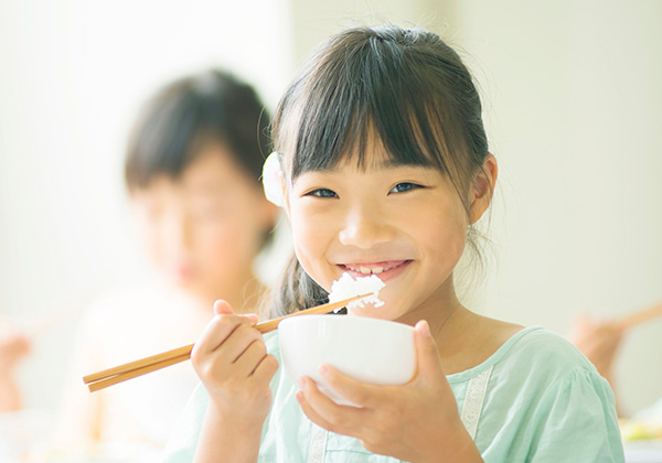 学校・幼稚園への食事サービス